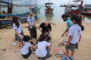teaching kids in Samui