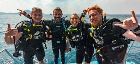 Happy Divers